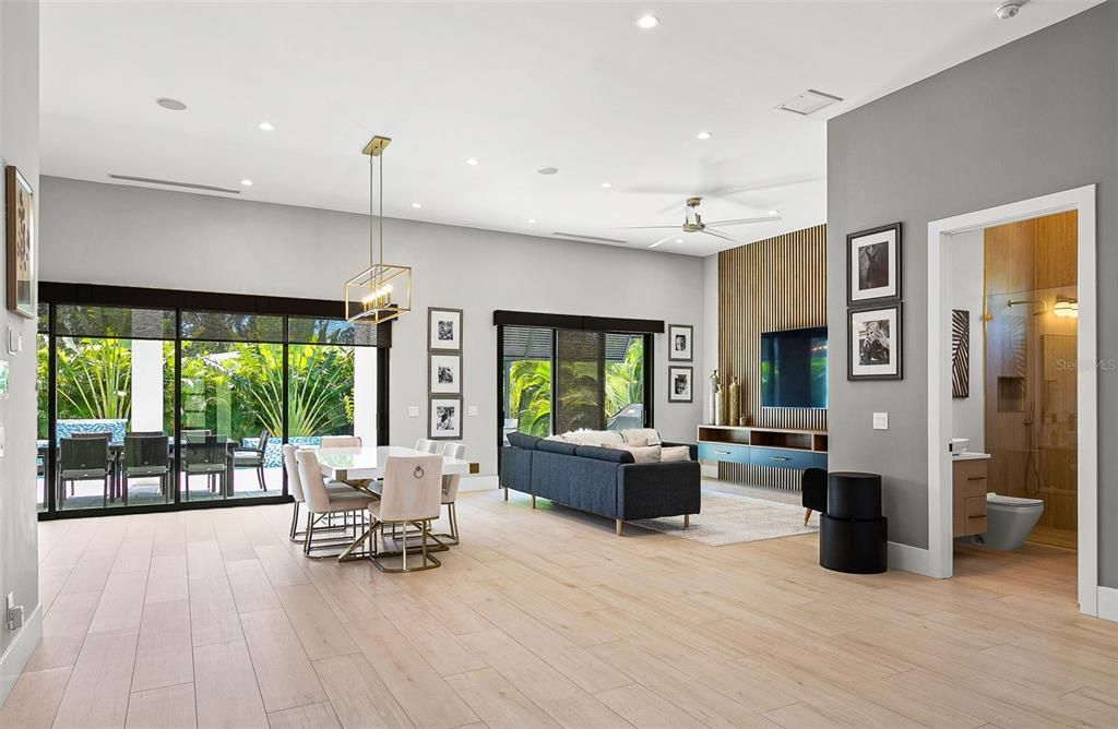 For Sale: $2,295,000 (5 beds, 5 baths, 3651 Square Feet)