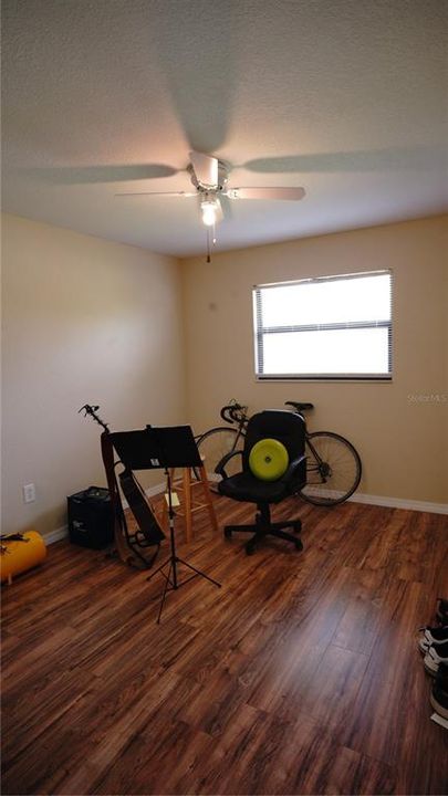 Activo con contrato: $175,000 (2 camas, 2 baños, 1008 Pies cuadrados)