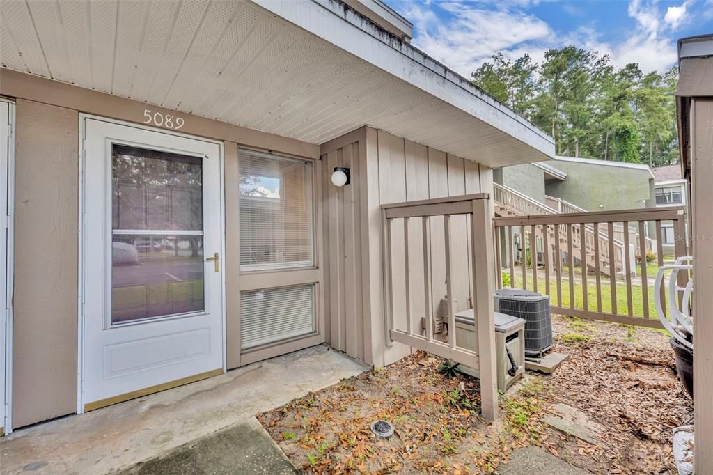 For Sale: $185,000 (2 beds, 1 baths, 999 Square Feet)