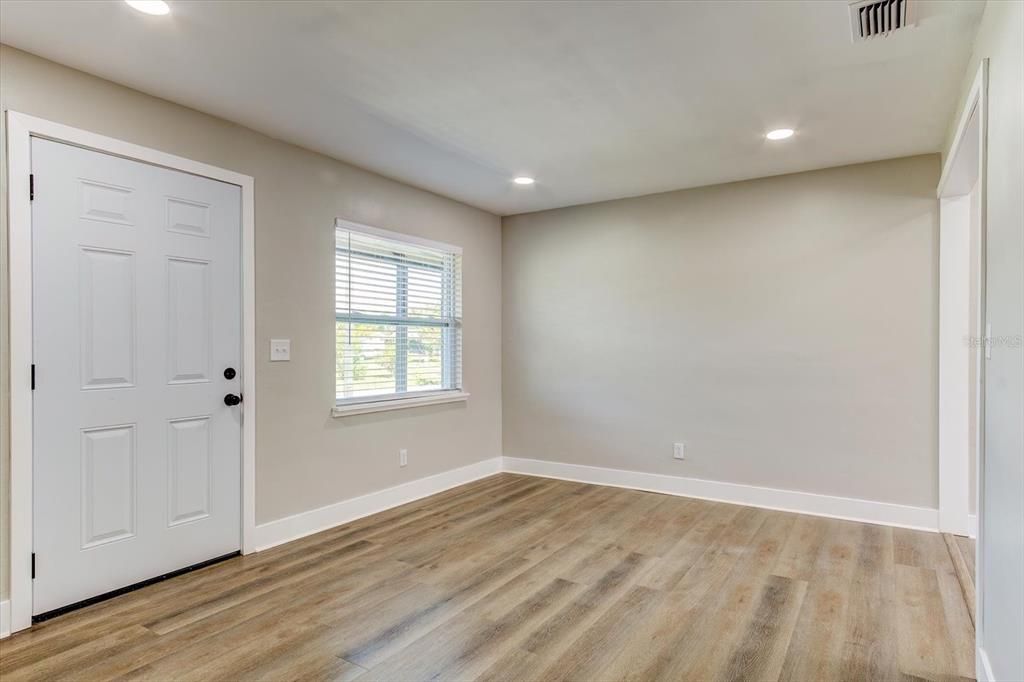 En Venta: $238,900 (3 camas, 1 baños, 960 Pies cuadrados)