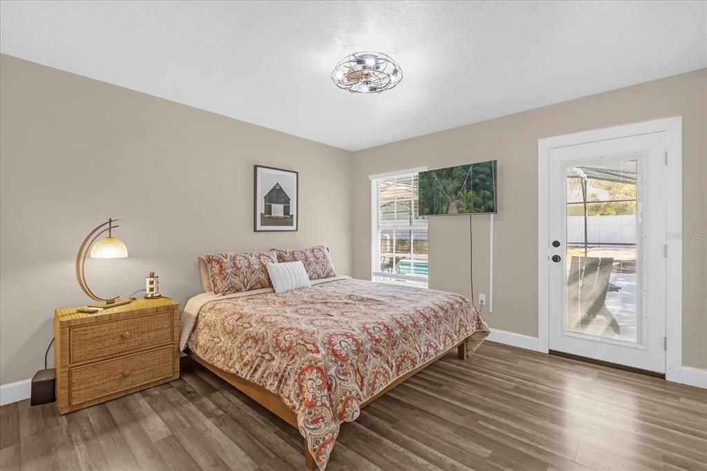 En Venta: $325,000 (3 camas, 2 baños, 1534 Pies cuadrados)