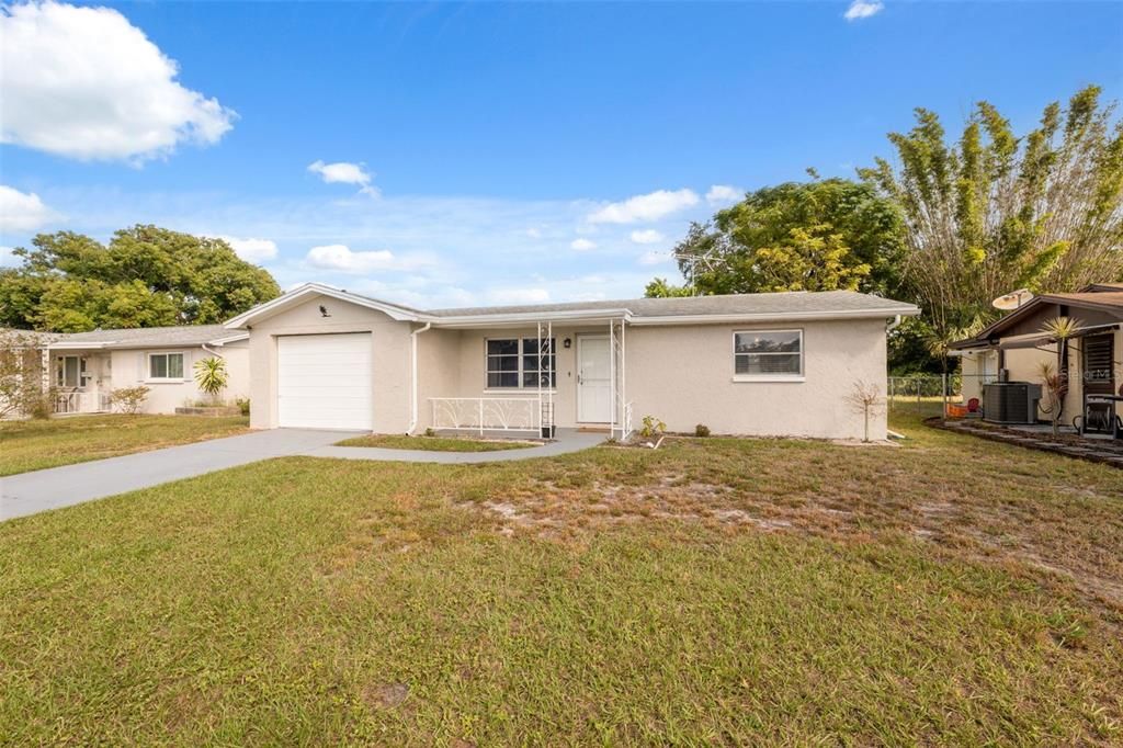 Под контрактом: $195,000 (2 спален, 1 ванн, 986 Квадратных фут)