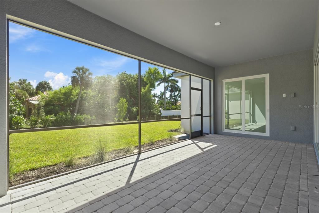 待售: $574,000 (2 贝兹, 2 浴室, 2031 平方英尺)