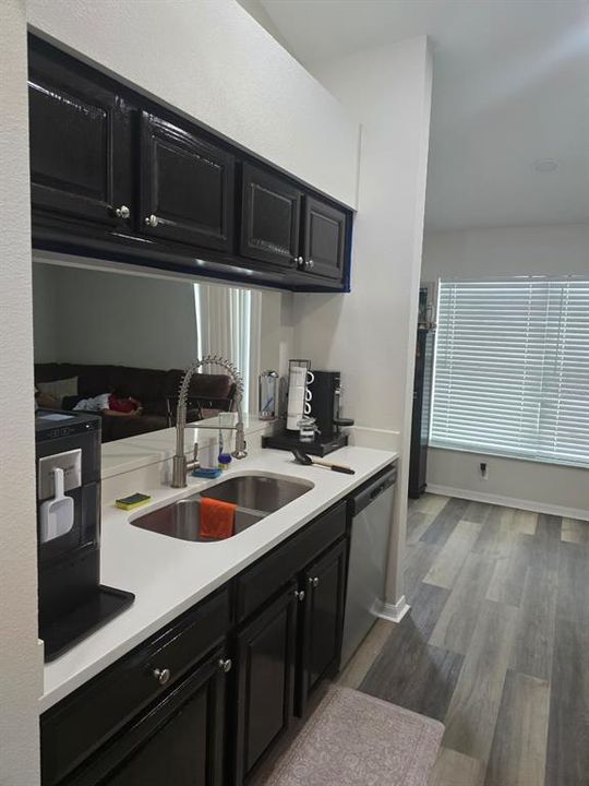 For Sale: $410,000 (3 beds, 2 baths, 1658 Square Feet)