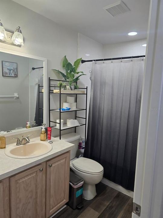 For Sale: $410,000 (3 beds, 2 baths, 1658 Square Feet)