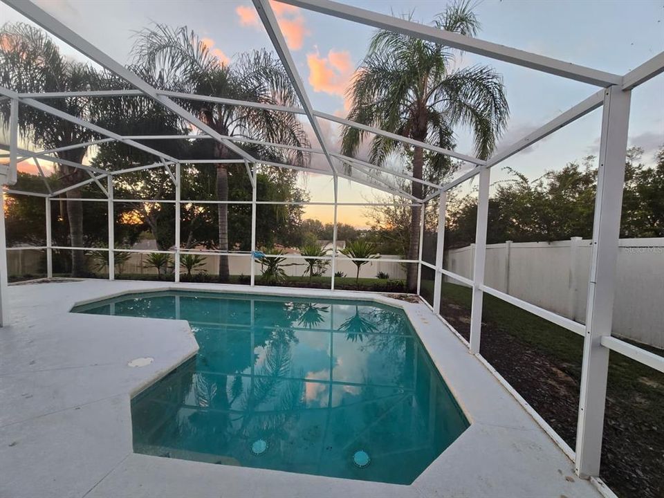 For Sale: $410,000 (3 beds, 2 baths, 1658 Square Feet)