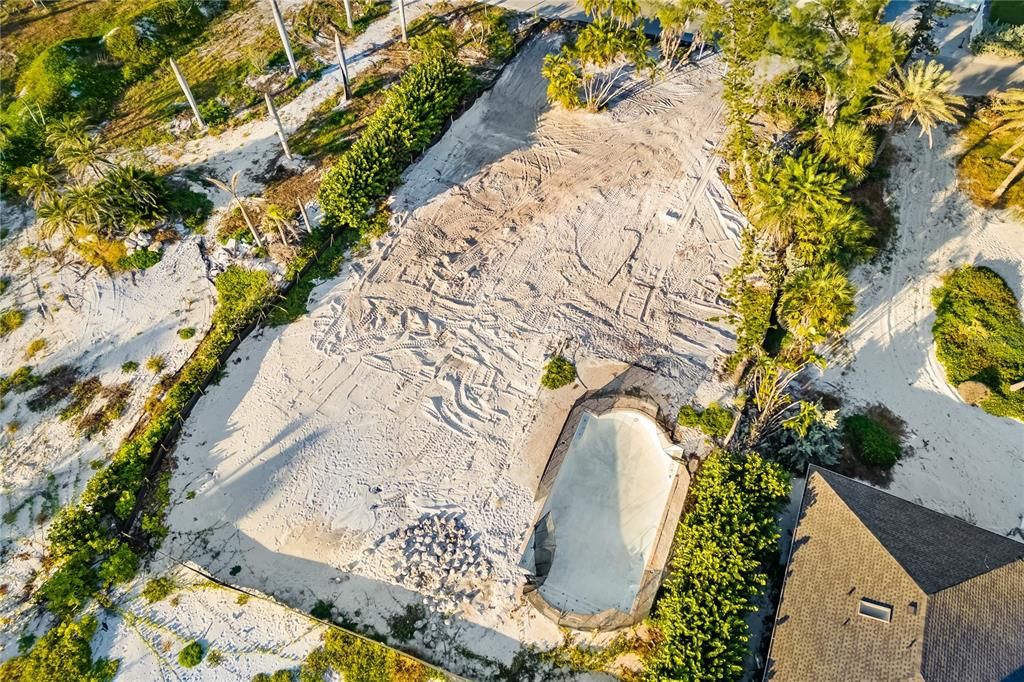 合同活跃: $4,995,000 (0.73 acres)