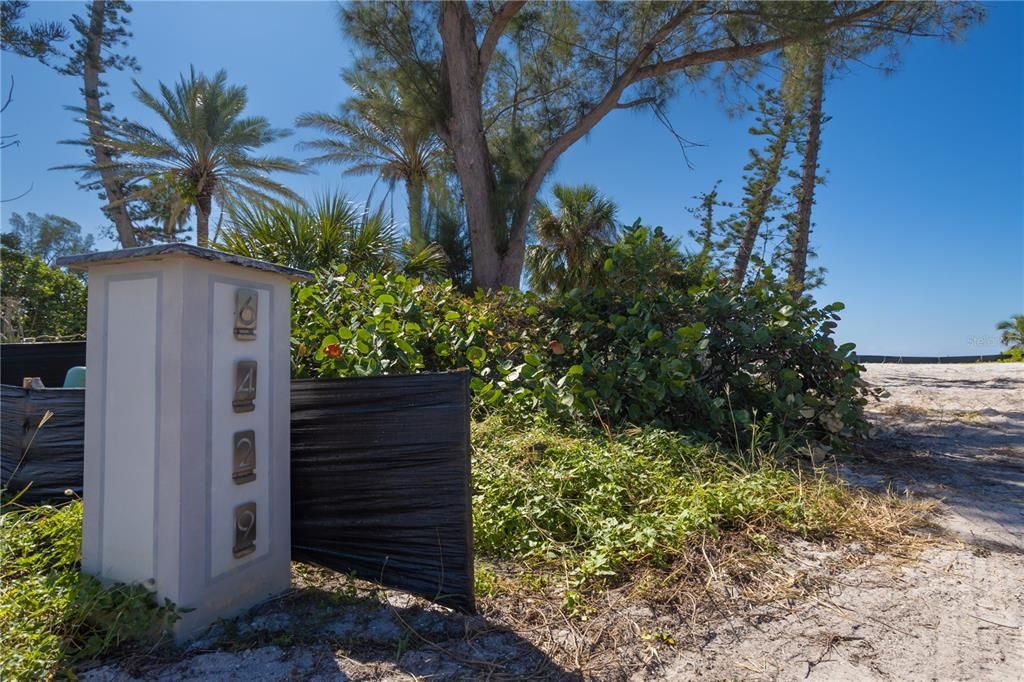 合同活跃: $4,995,000 (0.73 acres)