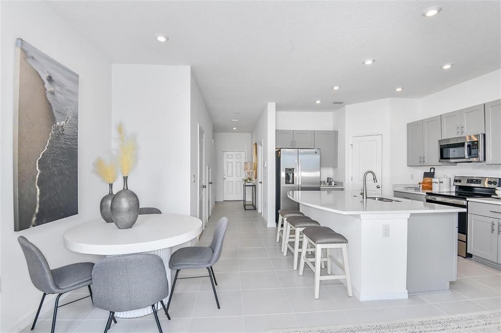 На продажу: $330,000 (3 спален, 2 ванн, 1373 Квадратных фут)