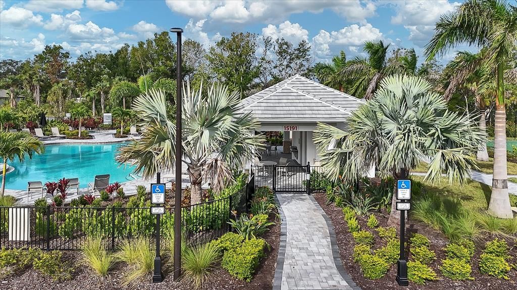 На продажу: $330,000 (3 спален, 2 ванн, 1373 Квадратных фут)