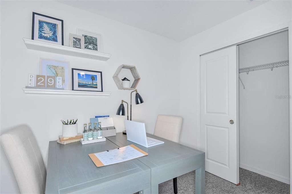 На продажу: $330,000 (3 спален, 2 ванн, 1373 Квадратных фут)