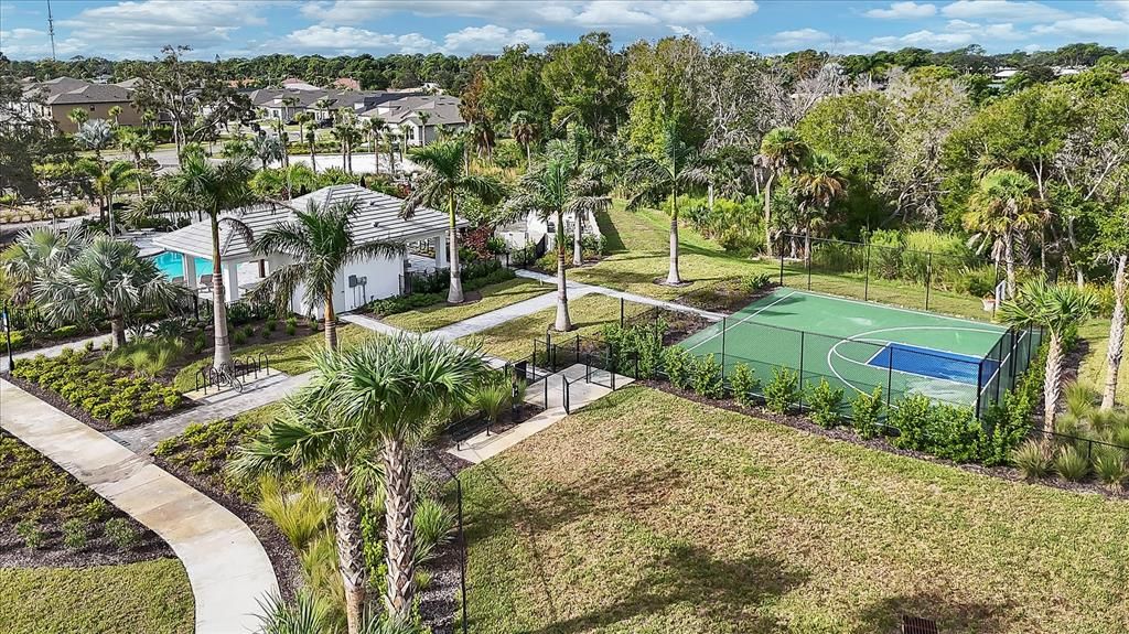 На продажу: $330,000 (3 спален, 2 ванн, 1373 Квадратных фут)