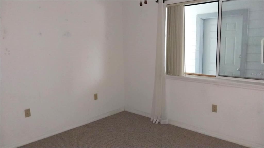 待售: $175,000 (2 贝兹, 2 浴室, 1053 平方英尺)