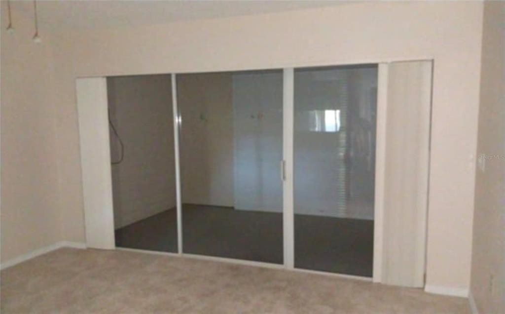 待售: $175,000 (2 贝兹, 2 浴室, 1053 平方英尺)