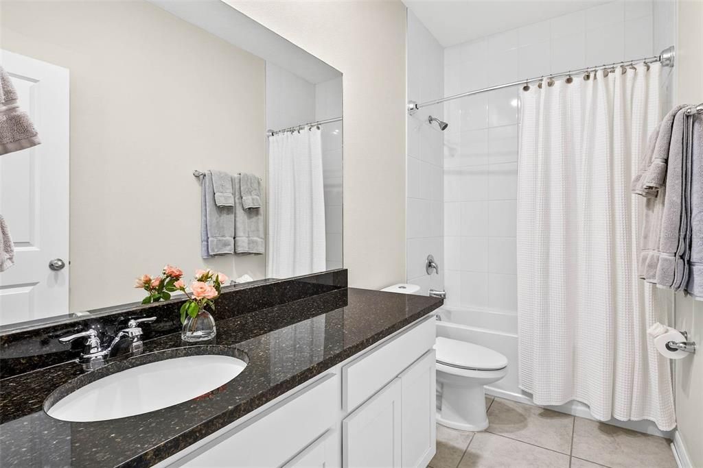 Под контрактом: $365,000 (3 спален, 2 ванн, 1929 Квадратных фут)