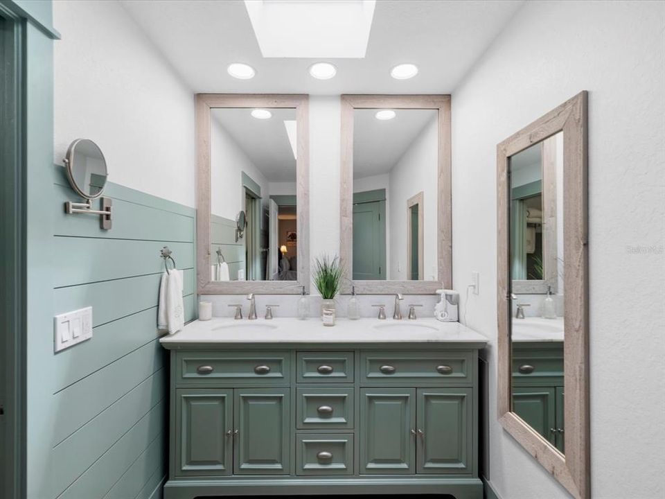 На продажу: $499,999 (4 спален, 3 ванн, 2310 Квадратных фут)