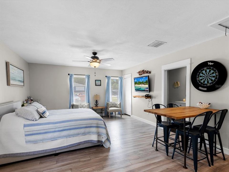 На продажу: $499,999 (4 спален, 3 ванн, 2310 Квадратных фут)