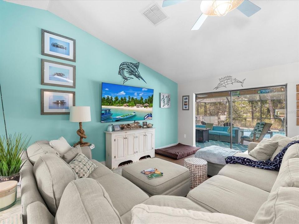 На продажу: $499,999 (4 спален, 3 ванн, 2310 Квадратных фут)