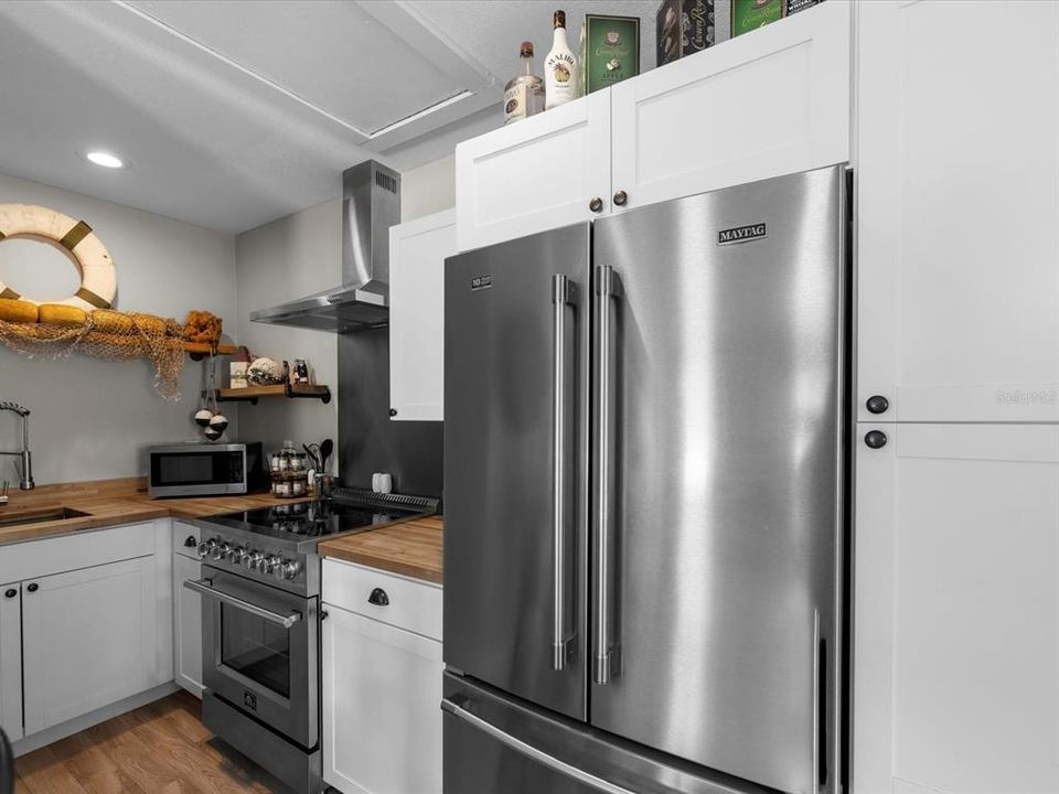 На продажу: $499,999 (4 спален, 3 ванн, 2310 Квадратных фут)