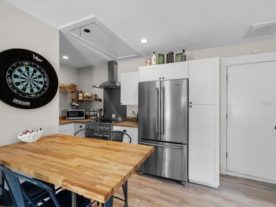 На продажу: $499,999 (4 спален, 3 ванн, 2310 Квадратных фут)