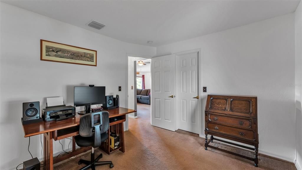 Active With Contract: $290,000 (3 beds, 2 baths, 1432 Square Feet)