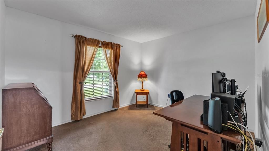 Active With Contract: $290,000 (3 beds, 2 baths, 1432 Square Feet)