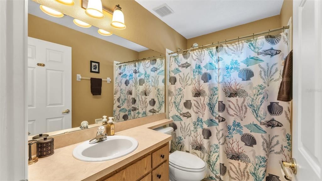 Active With Contract: $290,000 (3 beds, 2 baths, 1432 Square Feet)