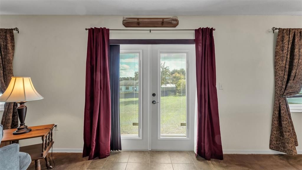 Active With Contract: $290,000 (3 beds, 2 baths, 1432 Square Feet)