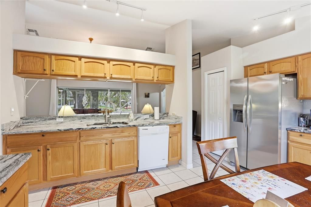 待售: $399,900 (3 贝兹, 2 浴室, 1768 平方英尺)