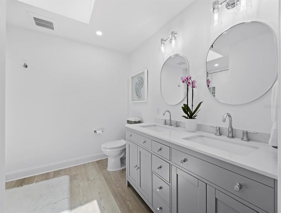 待售: $769,000 (3 贝兹, 2 浴室, 2000 平方英尺)