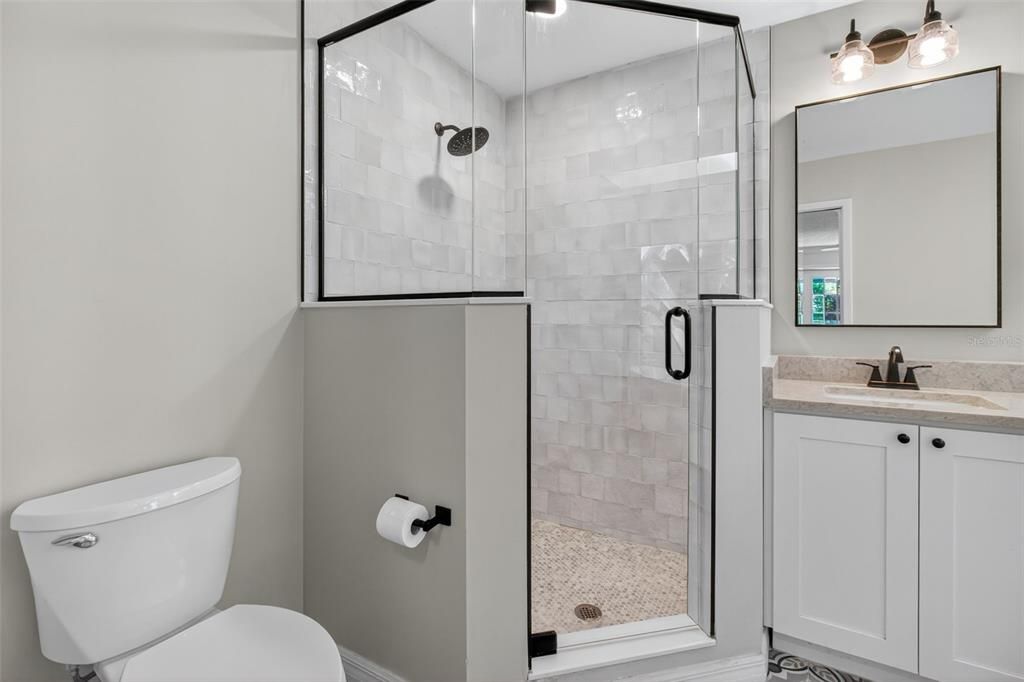 На продажу: $700,000 (5 спален, 3 ванн, 2340 Квадратных фут)