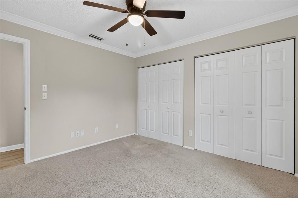 На продажу: $700,000 (5 спален, 3 ванн, 2340 Квадратных фут)