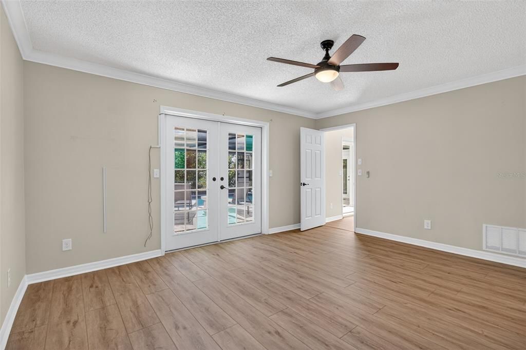 На продажу: $700,000 (5 спален, 3 ванн, 2340 Квадратных фут)