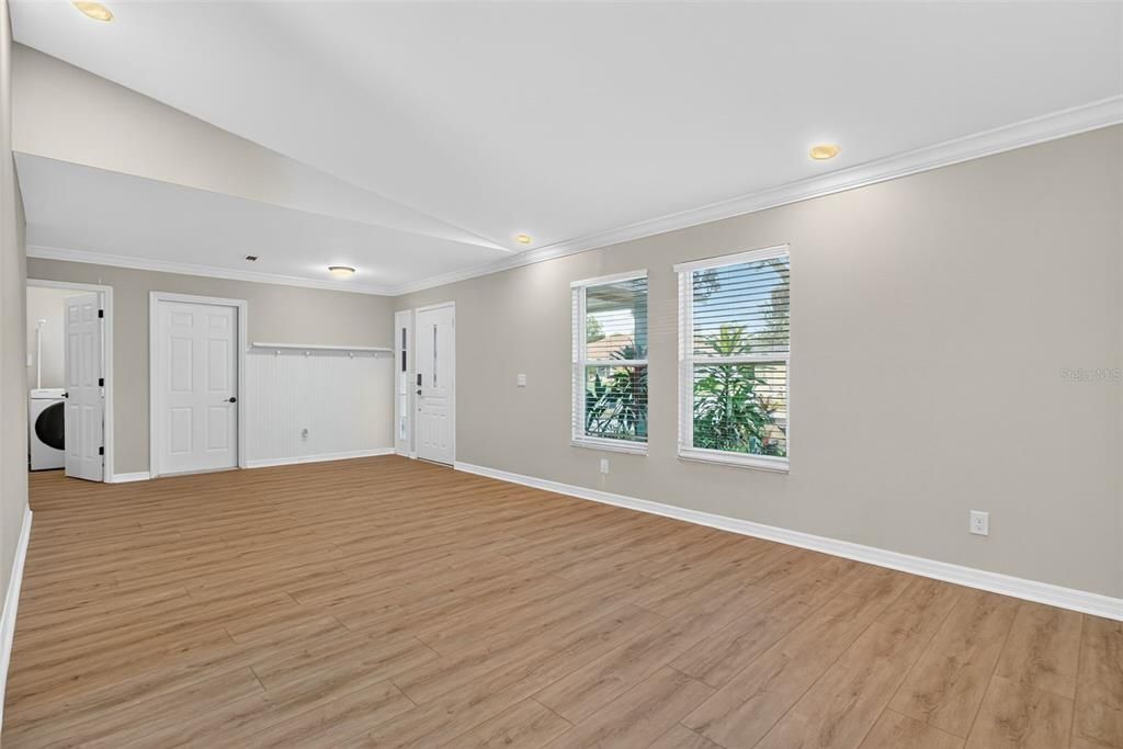 На продажу: $700,000 (5 спален, 3 ванн, 2340 Квадратных фут)