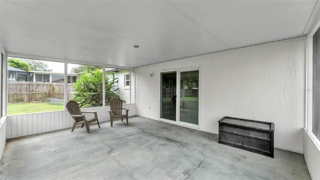 Active With Contract: $344,000 (3 beds, 2 baths, 1679 Square Feet)