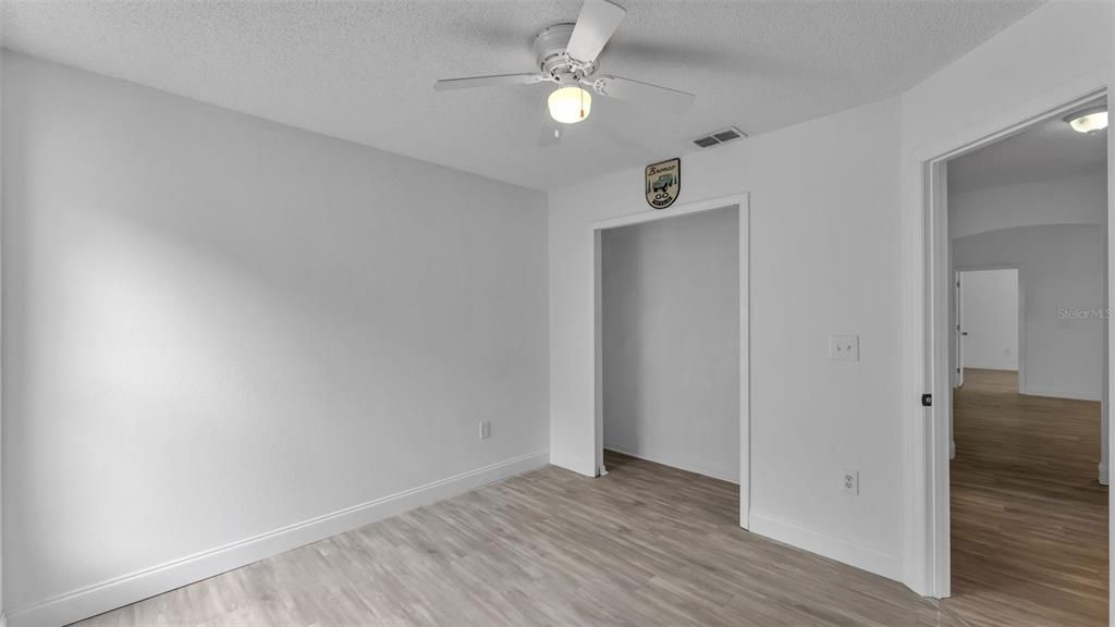 Active With Contract: $344,000 (3 beds, 2 baths, 1679 Square Feet)