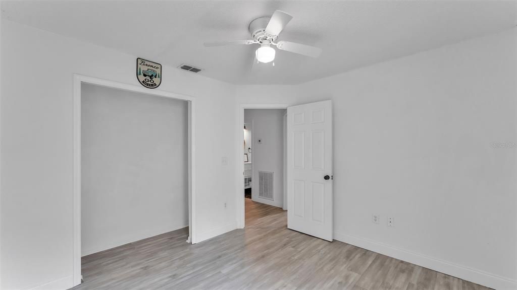 Active With Contract: $344,000 (3 beds, 2 baths, 1679 Square Feet)