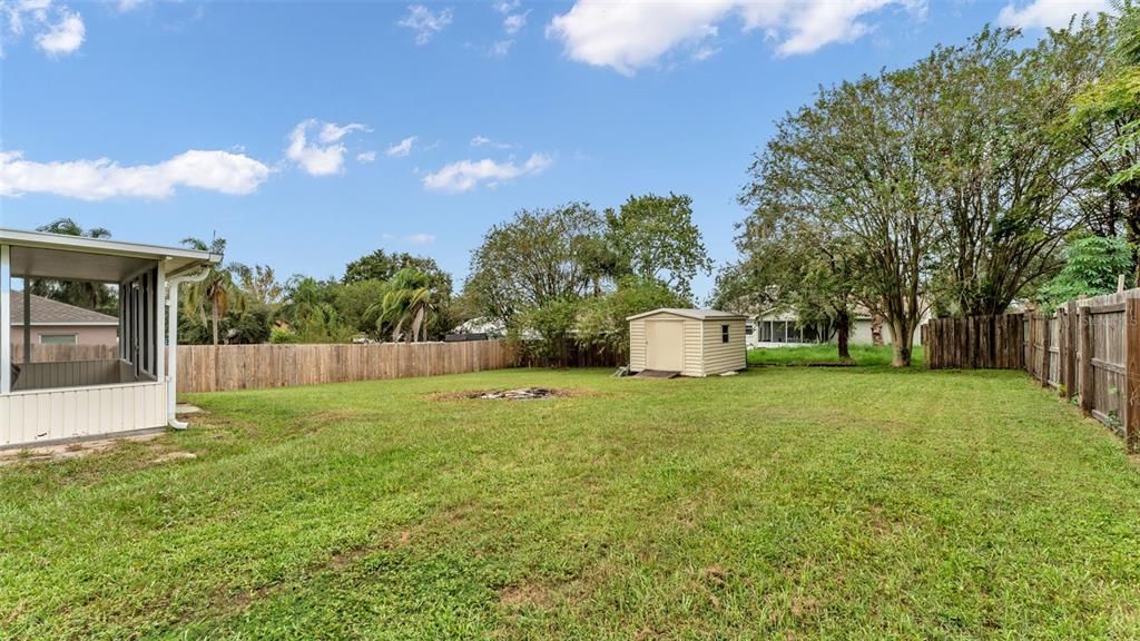 Active With Contract: $344,000 (3 beds, 2 baths, 1679 Square Feet)