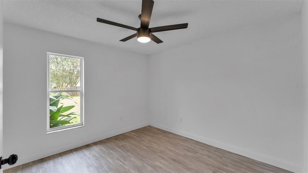 Active With Contract: $344,000 (3 beds, 2 baths, 1679 Square Feet)