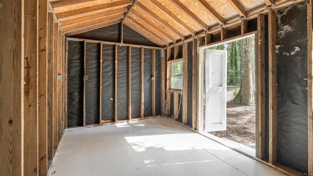 Под контрактом: $174,900 (3 спален, 2 ванн, 1500 Квадратных фут)