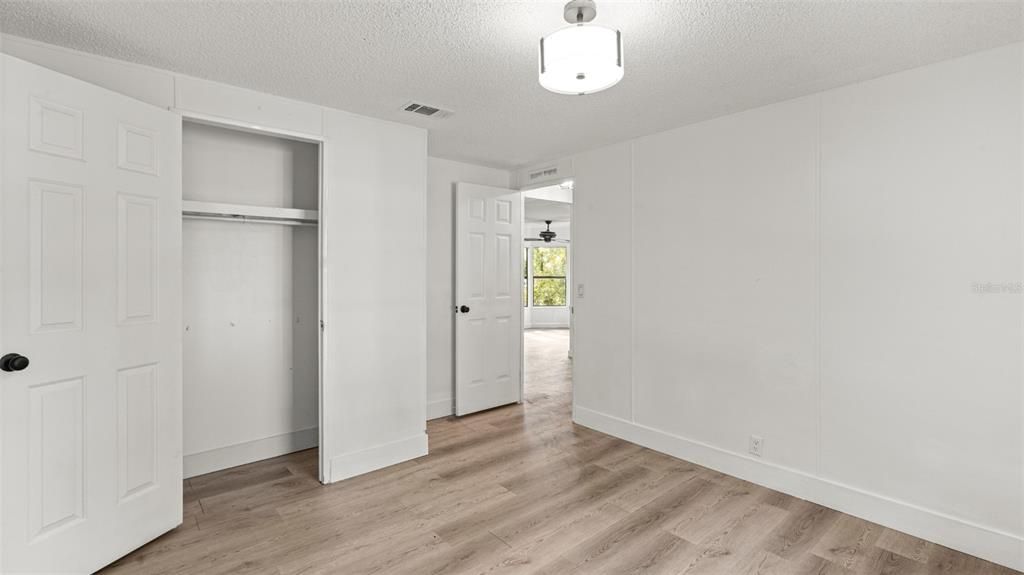 Под контрактом: $174,900 (3 спален, 2 ванн, 1500 Квадратных фут)