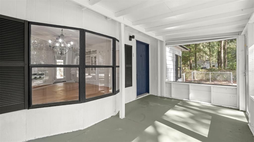 Под контрактом: $174,900 (3 спален, 2 ванн, 1500 Квадратных фут)