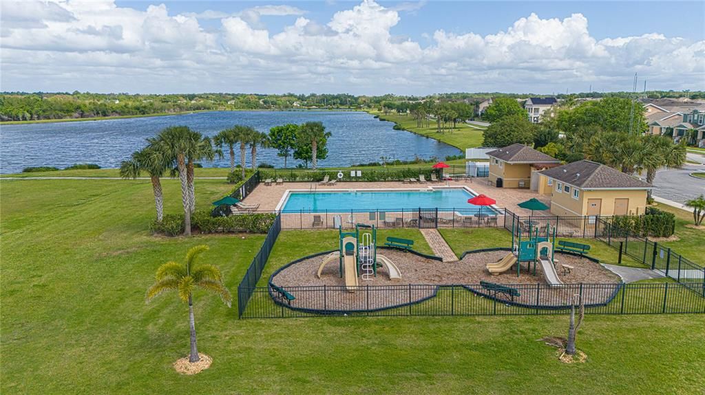 For Sale: $277,000 (2 beds, 2 baths, 1450 Square Feet)