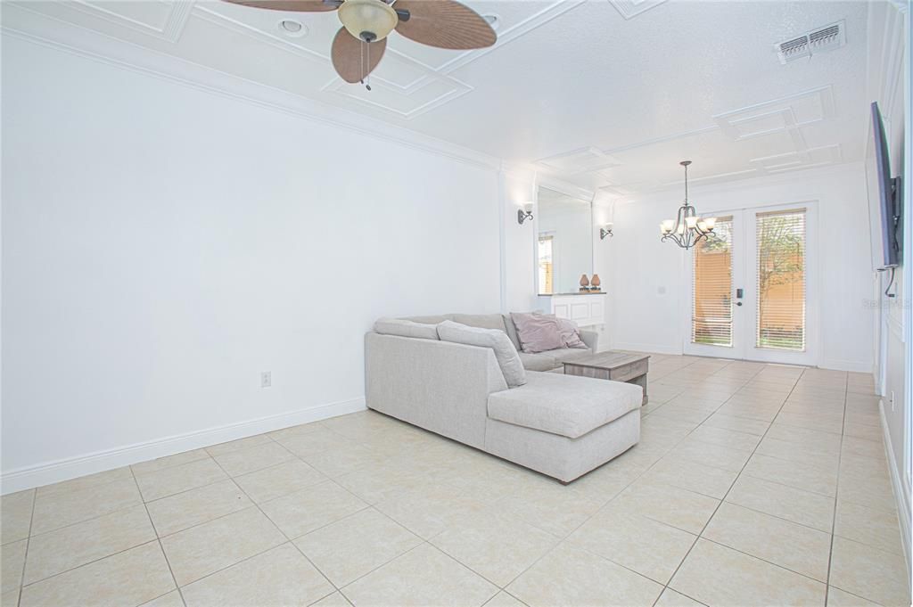 For Sale: $277,000 (2 beds, 2 baths, 1450 Square Feet)