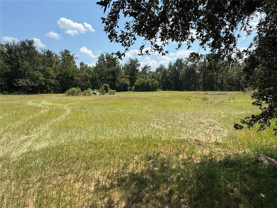 На продажу: $230,000 (3 спален, 2 ванн, 2062 Квадратных фут)