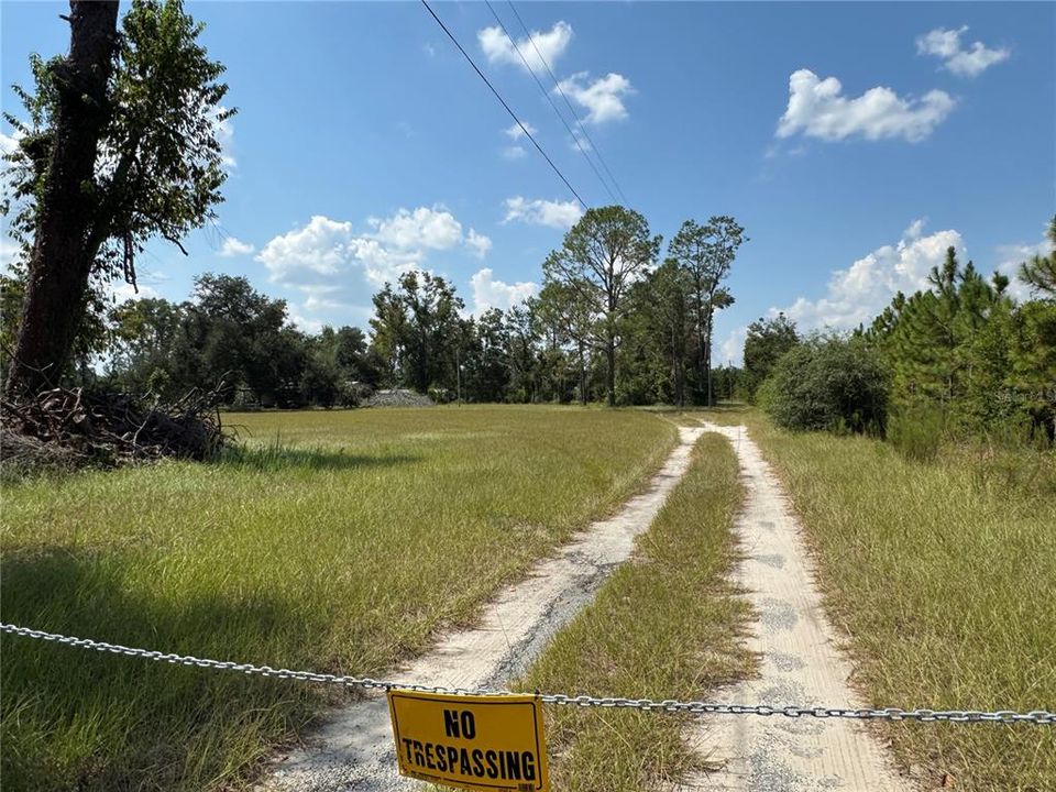 На продажу: $230,000 (3 спален, 2 ванн, 2062 Квадратных фут)