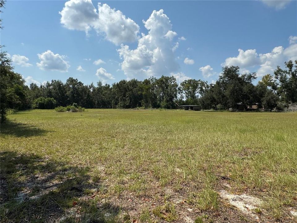 На продажу: $230,000 (3 спален, 2 ванн, 2062 Квадратных фут)