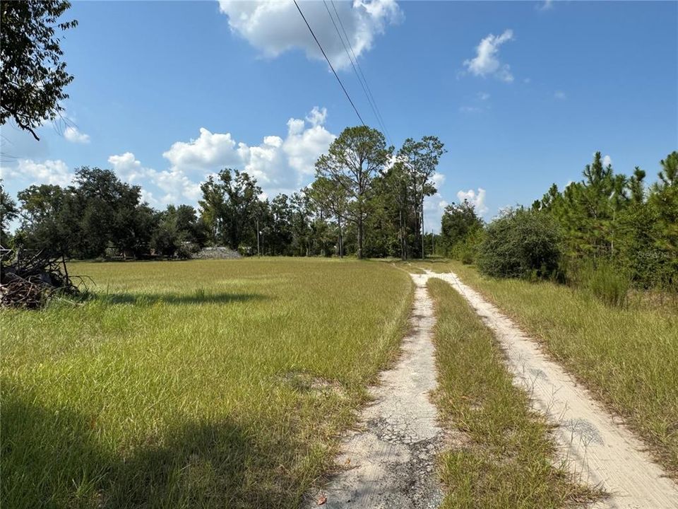 На продажу: $230,000 (3 спален, 2 ванн, 2062 Квадратных фут)