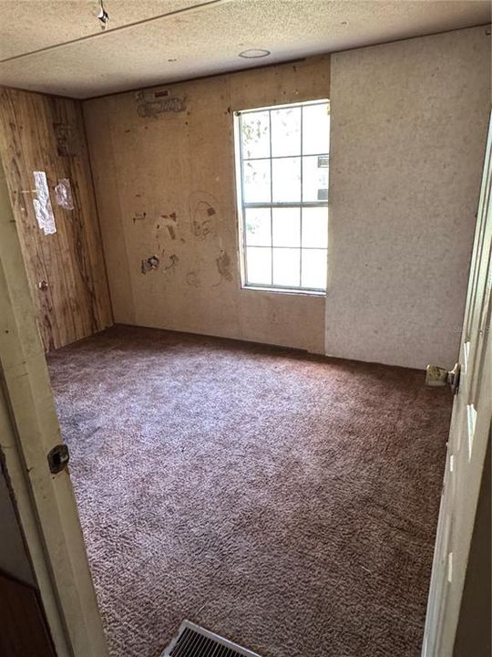 На продажу: $230,000 (3 спален, 2 ванн, 2062 Квадратных фут)