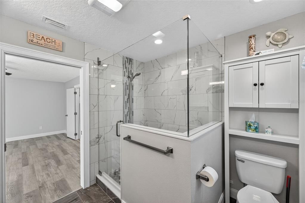 Под контрактом: $549,900 (3 спален, 2 ванн, 1924 Квадратных фут)